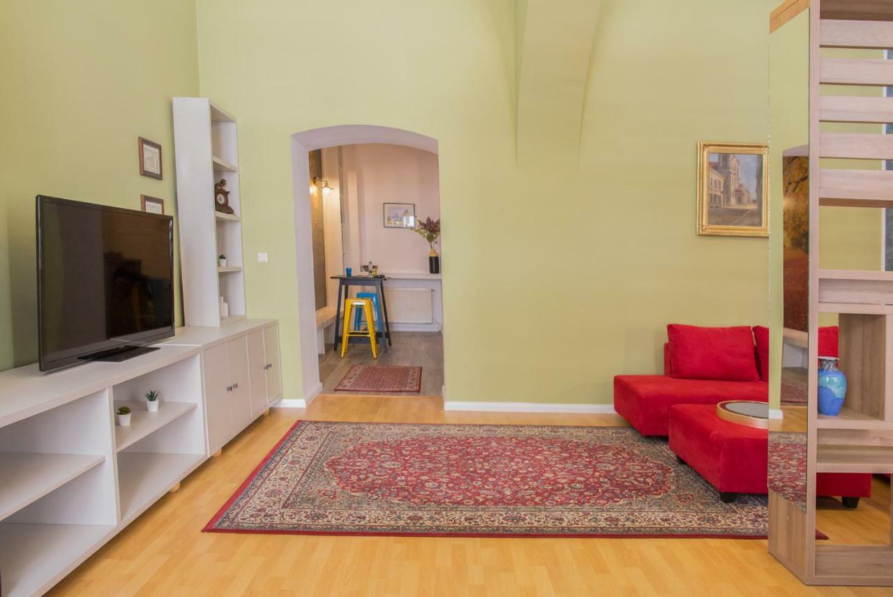 City Light Apartment ティミショアラ エクステリア 写真